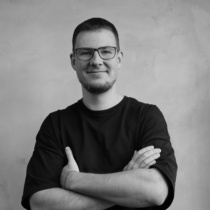 Сотрудник Иван